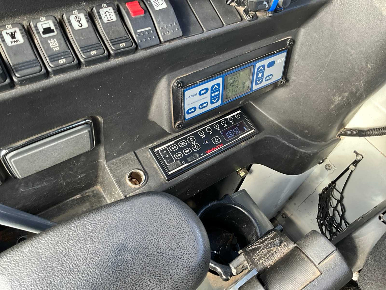 Колесен багер Takeuchi TB295W: снимка 18 Колесен багер Takeuchi TB295W: снимка 18