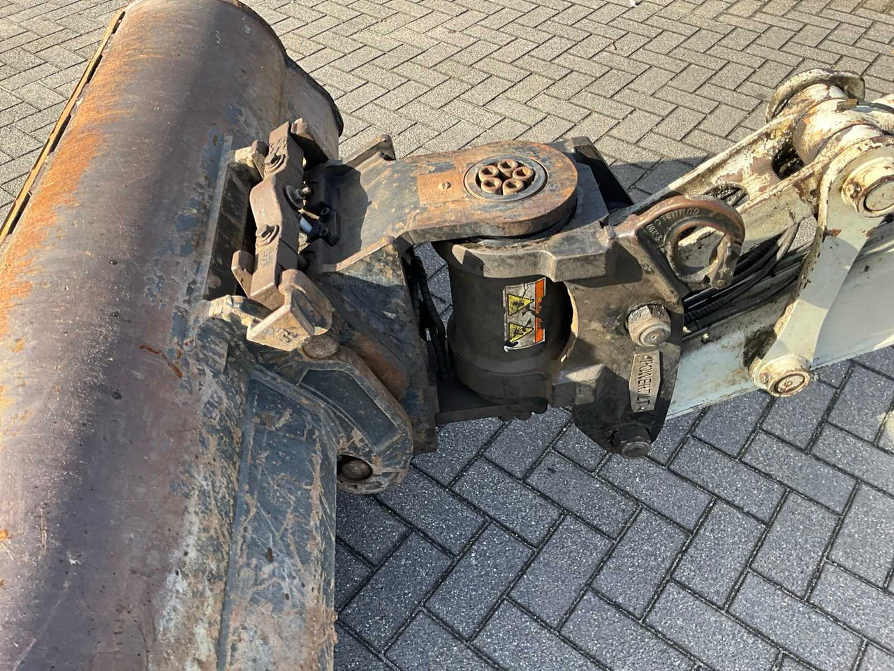 Колесен багер Takeuchi TB295W: снимка 27 Колесен багер Takeuchi TB295W: снимка 27