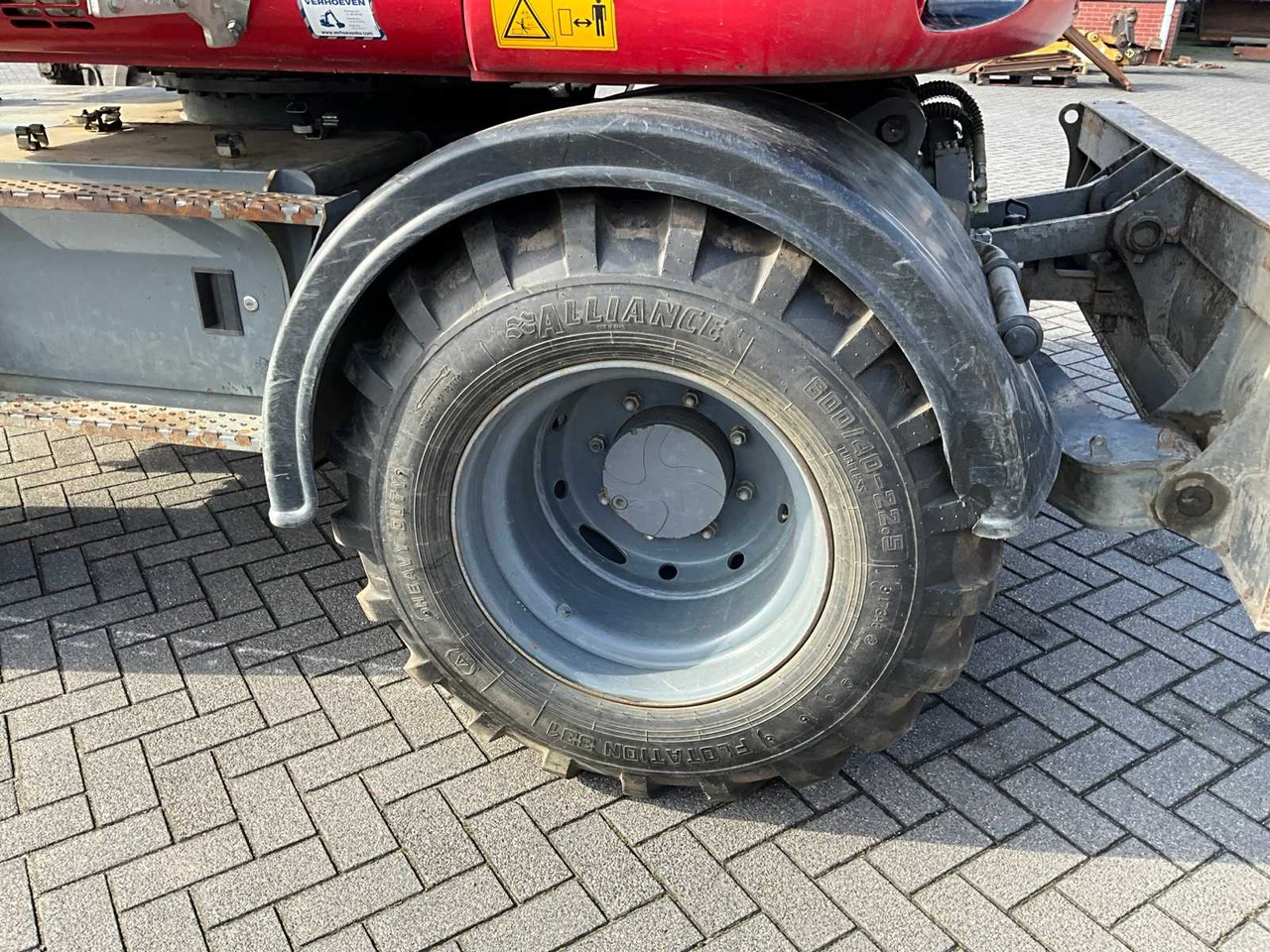 Колесен багер Takeuchi TB295W: снимка 9 Колесен багер Takeuchi TB295W: снимка 9