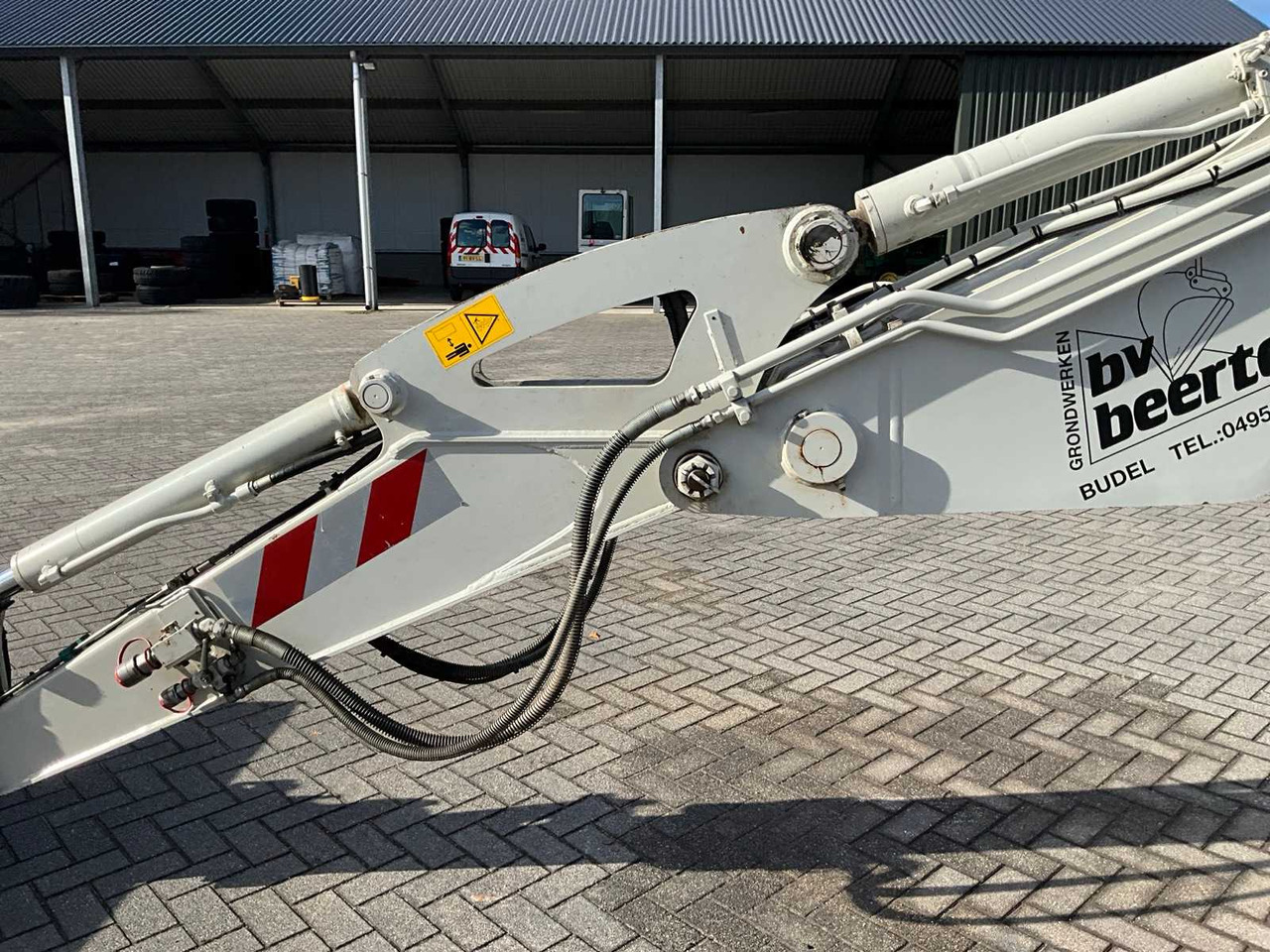 Колесен багер Takeuchi TB295W: снимка 25 Колесен багер Takeuchi TB295W: снимка 25