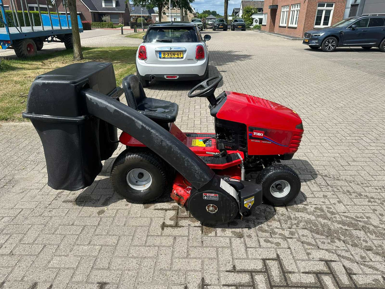 Toro Wheel horse - Косачка за трева: снимка 4 Toro Wheel horse - Косачка за трева: снимка 4
