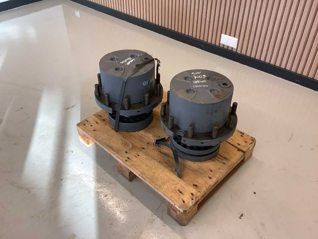 UNUSED 2X LIEBHERR 914 FINAL DELAY - Колесен багер: снимка 3 UNUSED 2X LIEBHERR 914 FINAL DELAY - Колесен багер: снимка 3