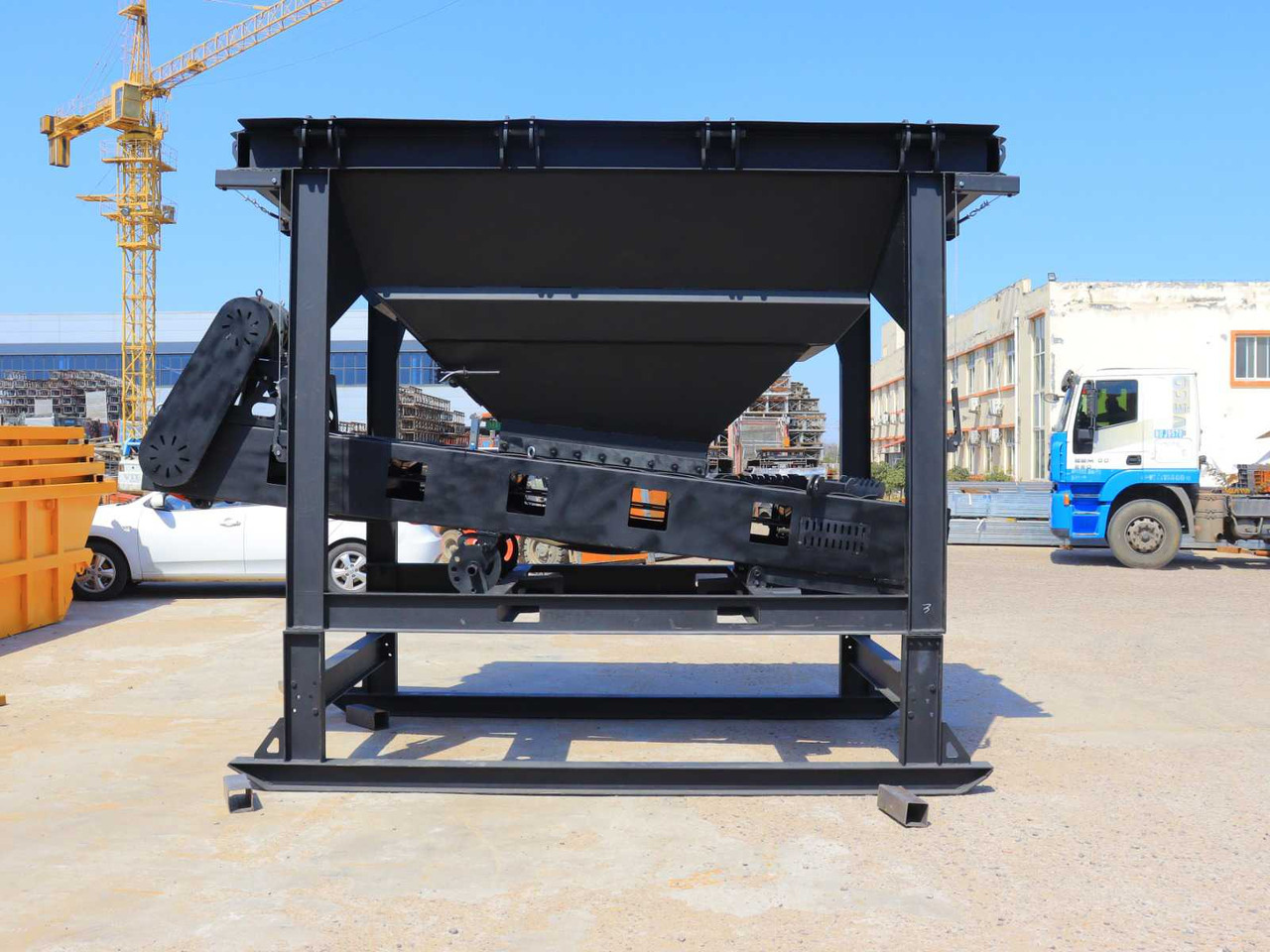 VGT Doseerbak met transportband - Техника за животновъдство: снимка 2 VGT Doseerbak met transportband - Техника за животновъдство: снимка 2