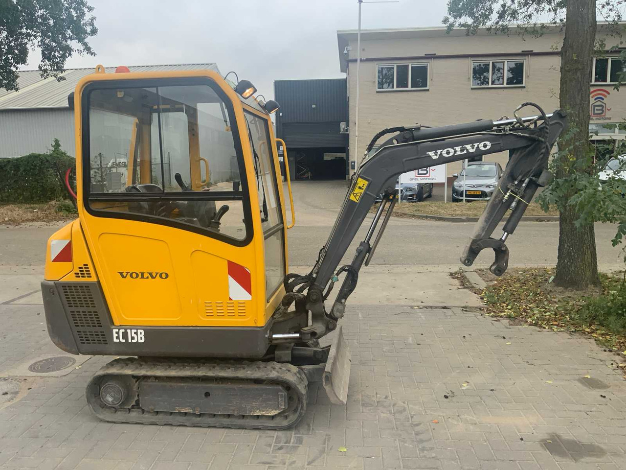 Volvo EC15B XR - Мини багер: снимка 3 Volvo EC15B XR - Мини багер: снимка 3