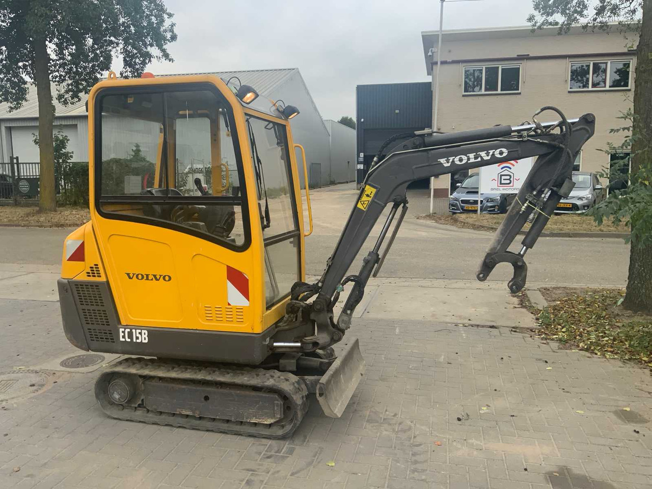 Volvo EC15B XR - Мини багер: снимка 5 Volvo EC15B XR - Мини багер: снимка 5