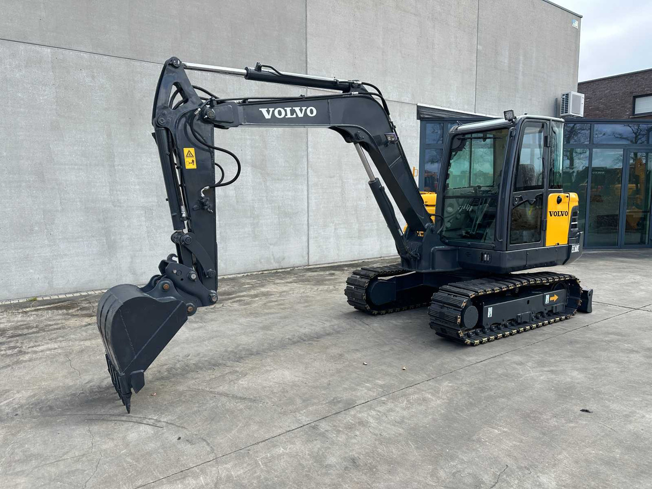 Volvo EC60C - Верижен багер: снимка 1 Volvo EC60C - Верижен багер: снимка 1