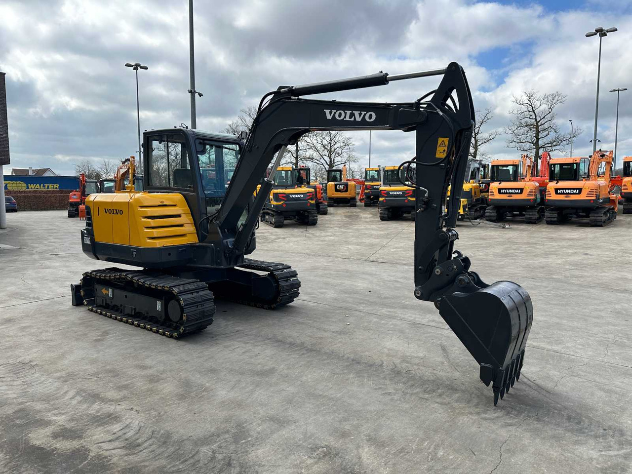 Volvo EC60C - Верижен багер: снимка 3 Volvo EC60C - Верижен багер: снимка 3