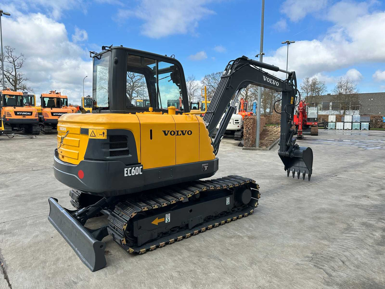 Volvo EC60C - Верижен багер: снимка 4 Volvo EC60C - Верижен багер: снимка 4