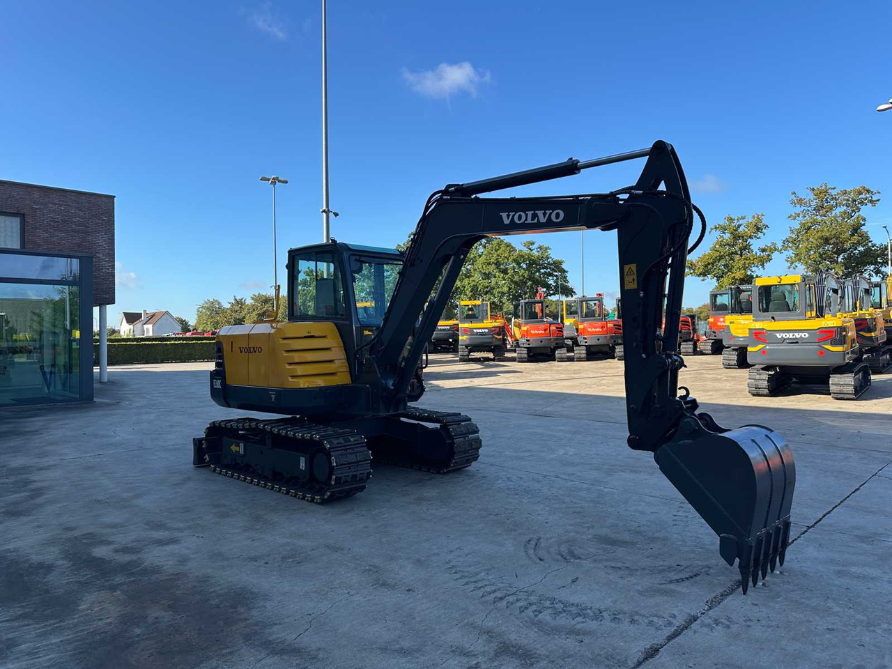 Volvo EC60C - Верижен багер: снимка 3 Volvo EC60C - Верижен багер: снимка 3