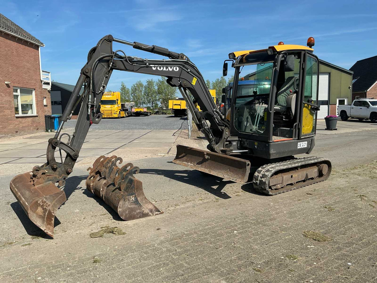 Volvo ECR35D - Верижен багер: снимка 1 Volvo ECR35D - Верижен багер: снимка 1