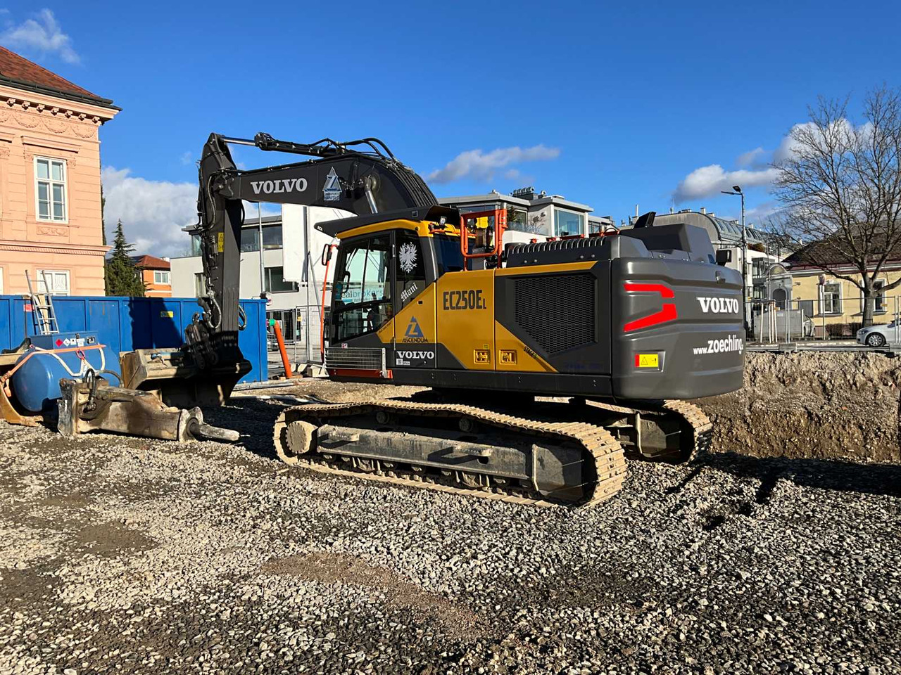 Volvo EXCAVATOR / EC250EL Hybrid - Верижен багер: снимка 2 Volvo EXCAVATOR / EC250EL Hybrid - Верижен багер: снимка 2