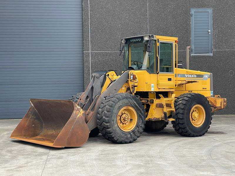 Volvo L70C - Мини челен товарач: снимка 1 Volvo L70C - Мини челен товарач: снимка 1