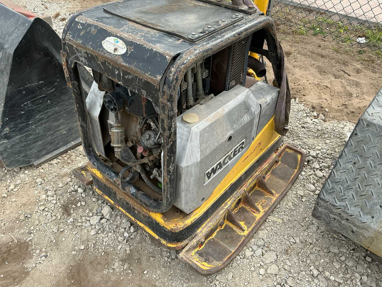 Wacker DPU 6055 - Виброплоча: снимка 4 Wacker DPU 6055 - Виброплоча: снимка 4