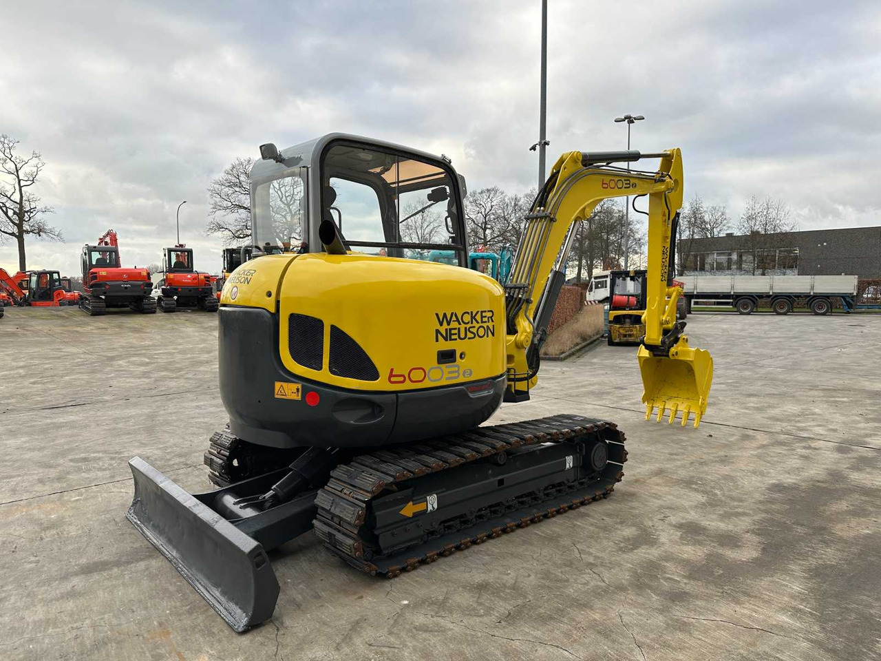 Wacker Neuson 6003 - Верижен багер: снимка 4 Wacker Neuson 6003 - Верижен багер: снимка 4