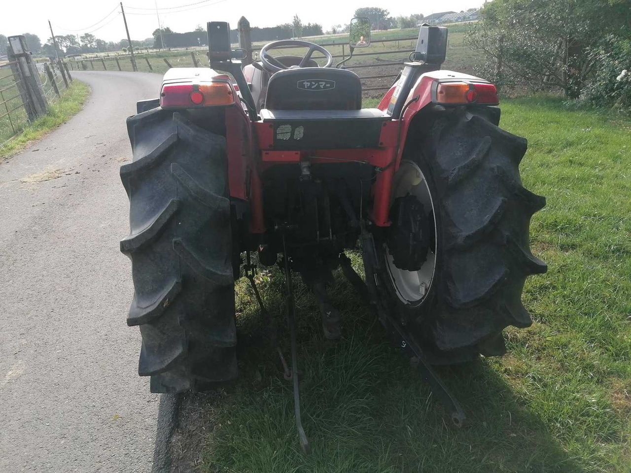 Yanmar AF-33 - Малък трактор: снимка 4 Yanmar AF-33 - Малък трактор: снимка 4