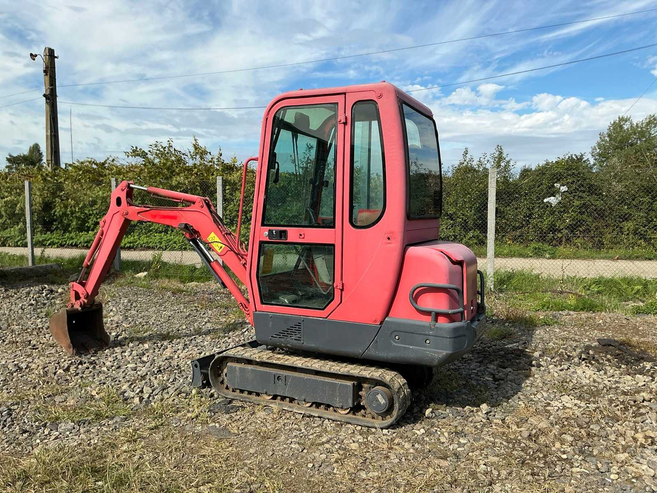 Yanmar B15 - 3 - Мини багер: снимка 3 Yanmar B15 - 3 - Мини багер: снимка 3