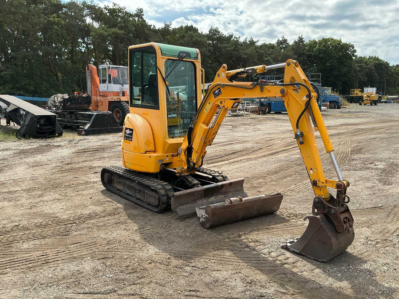 Yanmar VIO 20-4 - Мини багер: снимка 4 Yanmar VIO 20-4 - Мини багер: снимка 4