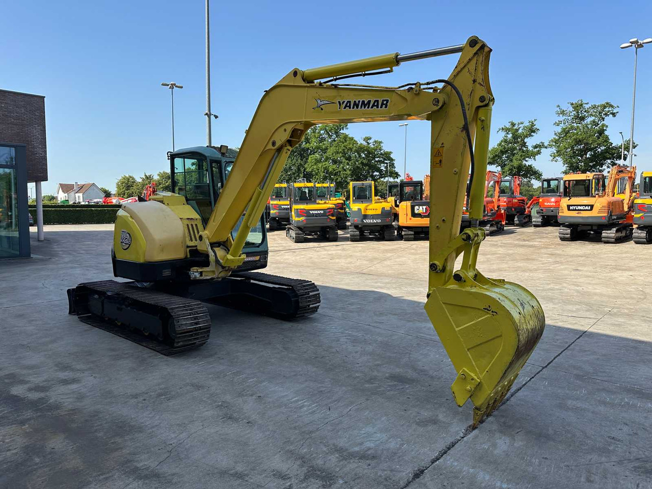 Yanmar VIO80 - Верижен багер: снимка 3 Yanmar VIO80 - Верижен багер: снимка 3