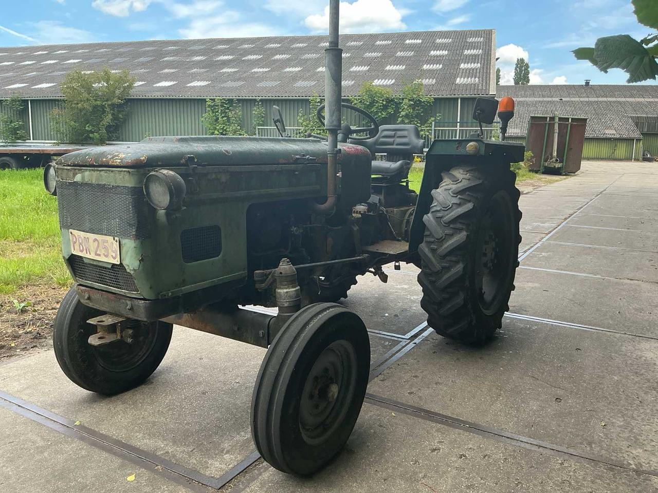 Zetor 4712 - Трактор: снимка 1 Zetor 4712 - Трактор: снимка 1