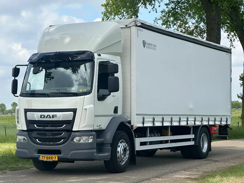 DAF CF 320 LF320.18 EURO6. SchuifzeilBakwagen met Laadklep. in TOPSTAAT! - Камион с брезент: снимка 1 DAF CF 320 LF320.18 EURO6. SchuifzeilBakwagen met Laadklep. in TOPSTAAT! - Камион с брезент: снимка 1