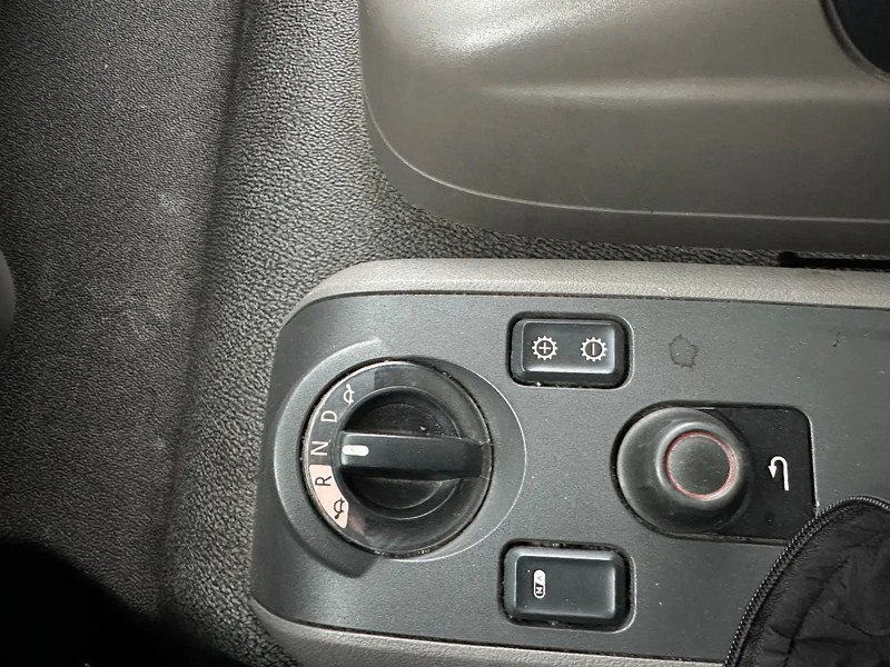 Камион фургон DAF LF 230 LF230.12 EURO6. 2018. 880x247x233: снимка 15 Камион фургон DAF LF 230 LF230.12 EURO6. 2018. 880x247x233: снимка 15