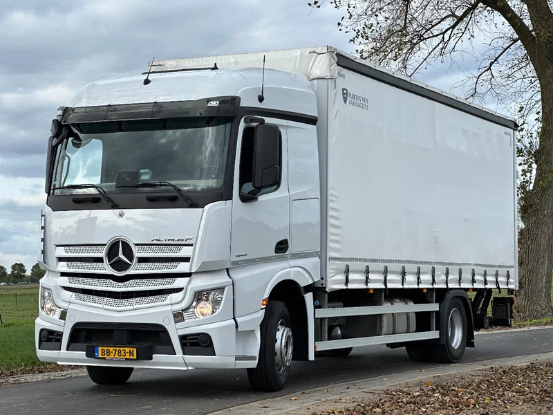 Mercedes-Benz Actros ACTROS 1843L 2022. 183432km Schuifzeil met Laadklep 2000kg - Камион с брезент: снимка 1 Mercedes-Benz Actros ACTROS 1843L 2022. 183432km Schuifzeil met Laadklep 2000kg - Камион с брезент: снимка 1