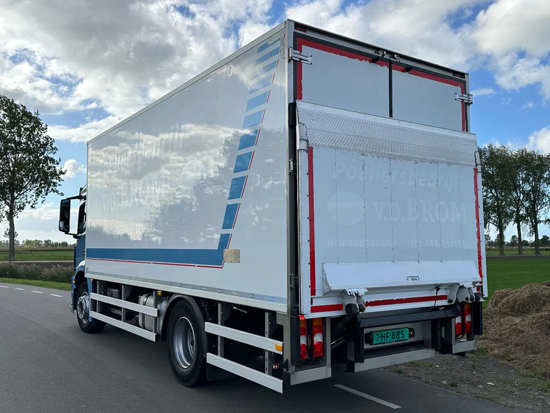 Mercedes-Benz Antos ANTOS 1924L EURO6. 2017. Geisoleerde opbouw 610x244x238 - Рефрижератор камион: снимка 4 Mercedes-Benz Antos ANTOS 1924L EURO6. 2017. Geisoleerde opbouw 610x244x238 - Рефрижератор камион: снимка 4