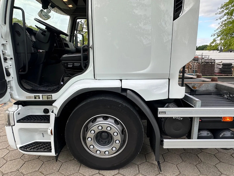 Renault D280 - Камион с брезент: снимка 5 Renault D280 - Камион с брезент: снимка 5