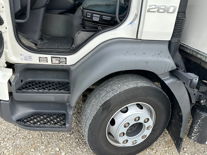 Volvo FL FL280.16 EURO6. 2022. 92747km. 720x250x240 als in NIEWSTAAT! - Камион фургон: снимка 5 Volvo FL FL280.16 EURO6. 2022. 92747km. 720x250x240 als in NIEWSTAAT! - Камион фургон: снимка 5