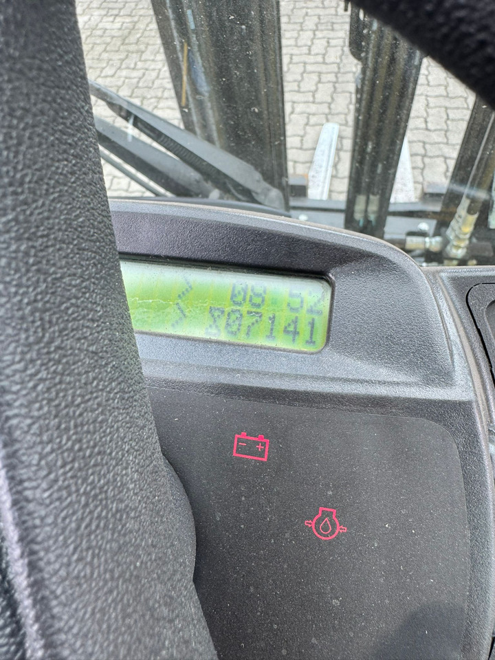 Hyster H2.5FT - Дизелов мотокар: снимка 2 Hyster H2.5FT - Дизелов мотокар: снимка 2