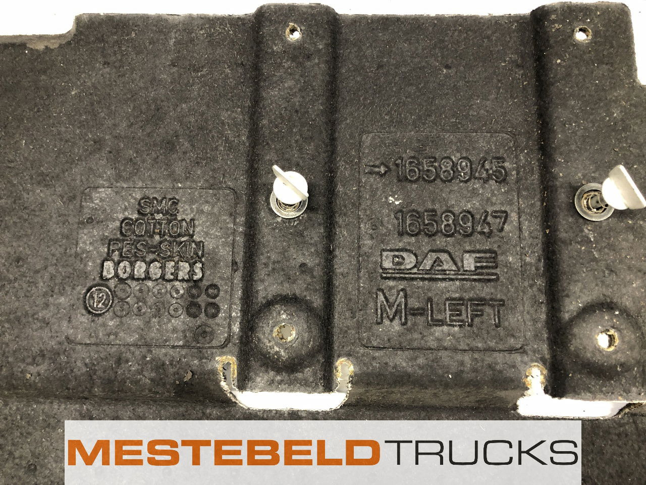 DAF Geluidsafschermkap links boven - Рама/ Шаси за Камион: снимка 3 DAF Geluidsafschermkap links boven - Рама/ Шаси за Камион: снимка 3