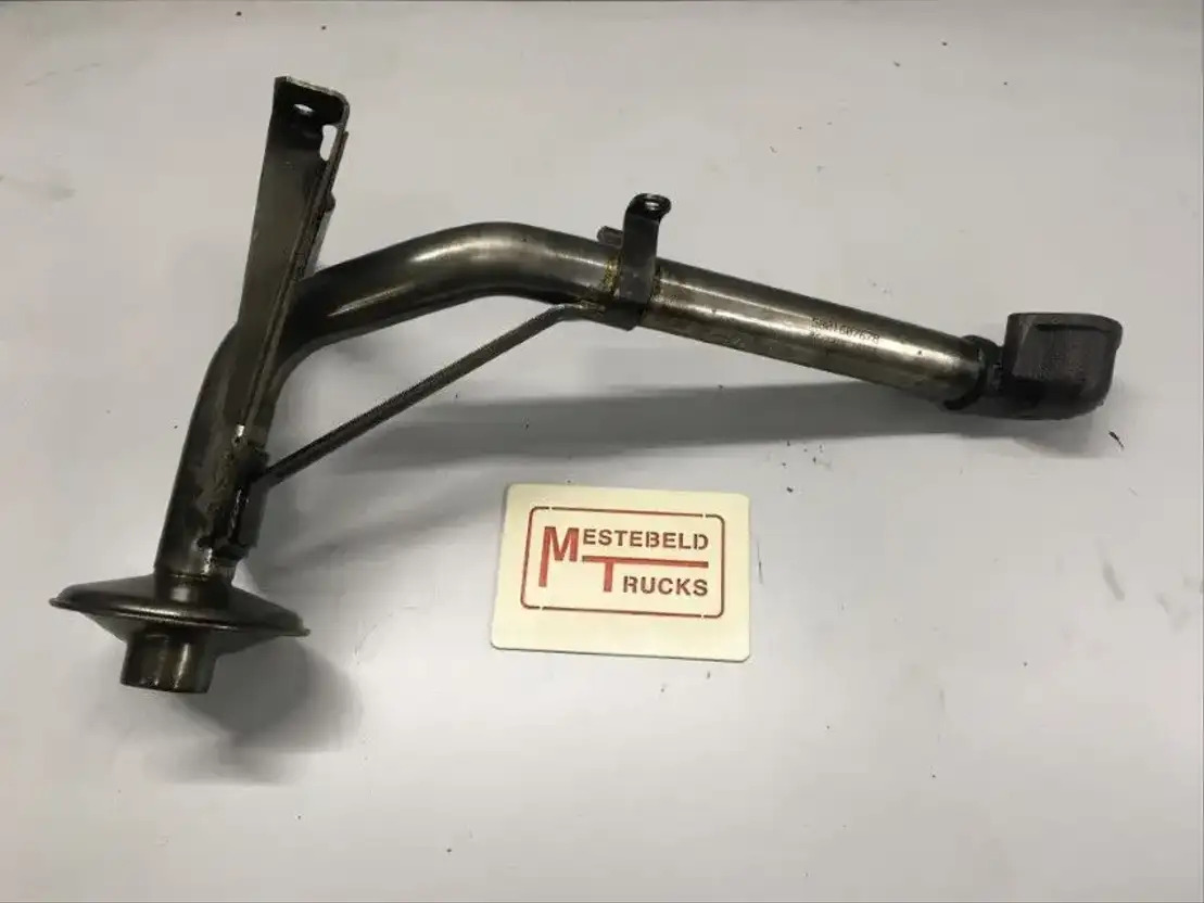 Iveco Aanzuigbuis met zeef  - Двигател и части за Камион: снимка 1 Iveco Aanzuigbuis met zeef  - Двигател и части за Камион: снимка 1