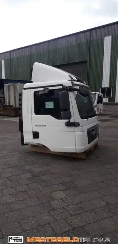 MAN Cabine TGL 12.220 - Кабина за Камион: снимка 3 MAN Cabine TGL 12.220 - Кабина за Камион: снимка 3