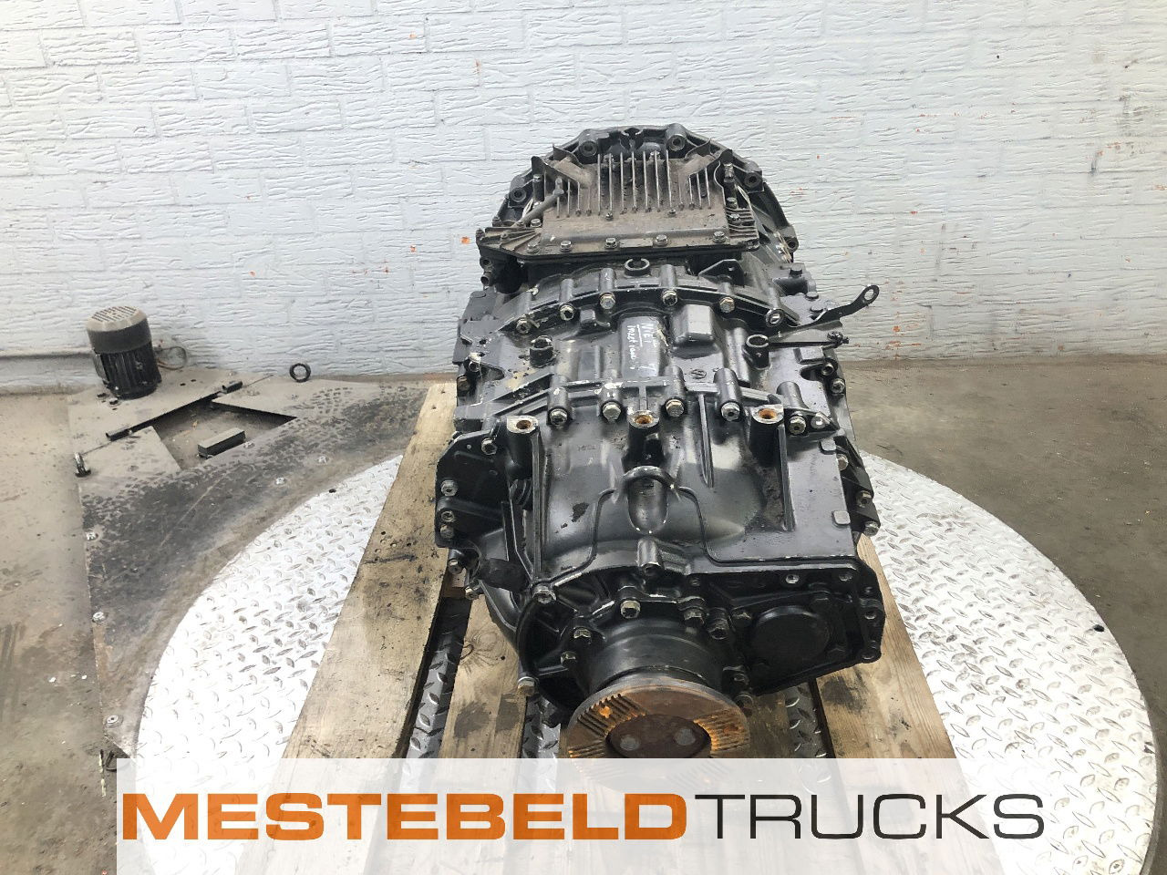 MAN Versnellingsbak 12TC 2740 TO - Скоростна кутия и части за Камион: снимка 4 MAN Versnellingsbak 12TC 2740 TO - Скоростна кутия и части за Камион: снимка 4