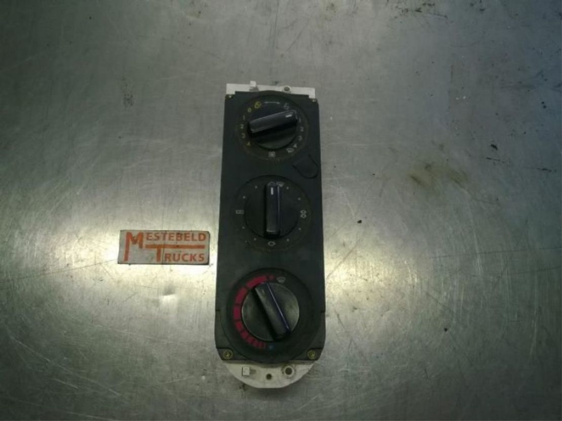 Кабина и интериор за Камион Mercedes Benz Kachelregelunit: снимка 1