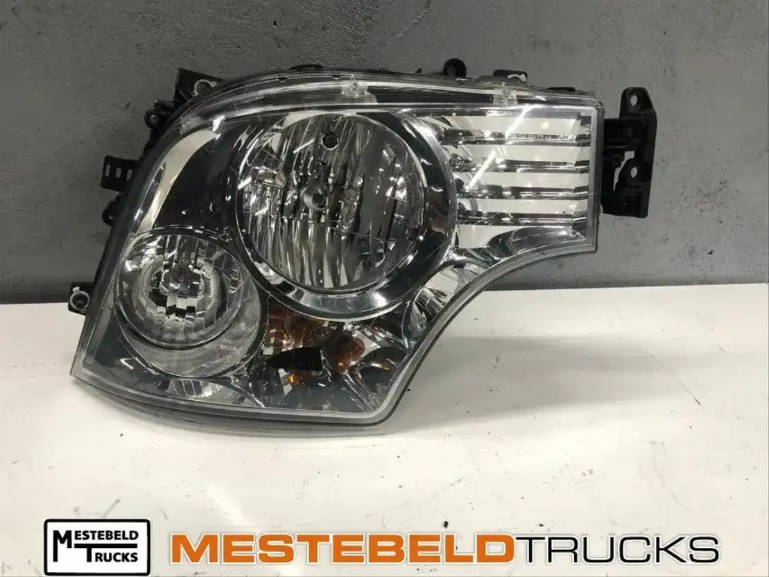 Mercedes-Benz Koplamp rechts - Електрическа система за Камион: снимка 3 Mercedes-Benz Koplamp rechts - Електрическа система за Камион: снимка 3