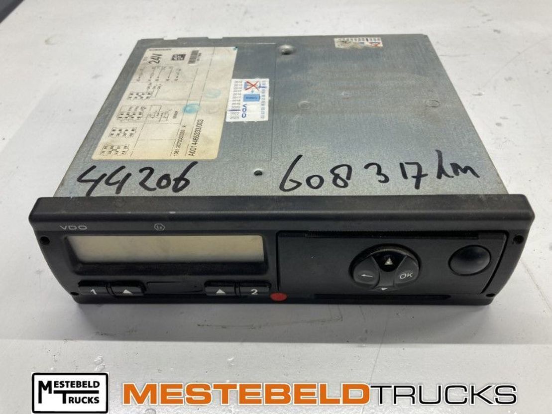 Mercedes-Benz Tachograaf VDO 1381 - Електрическа система за Камион: снимка 1 Mercedes-Benz Tachograaf VDO 1381 - Електрическа система за Камион: снимка 1