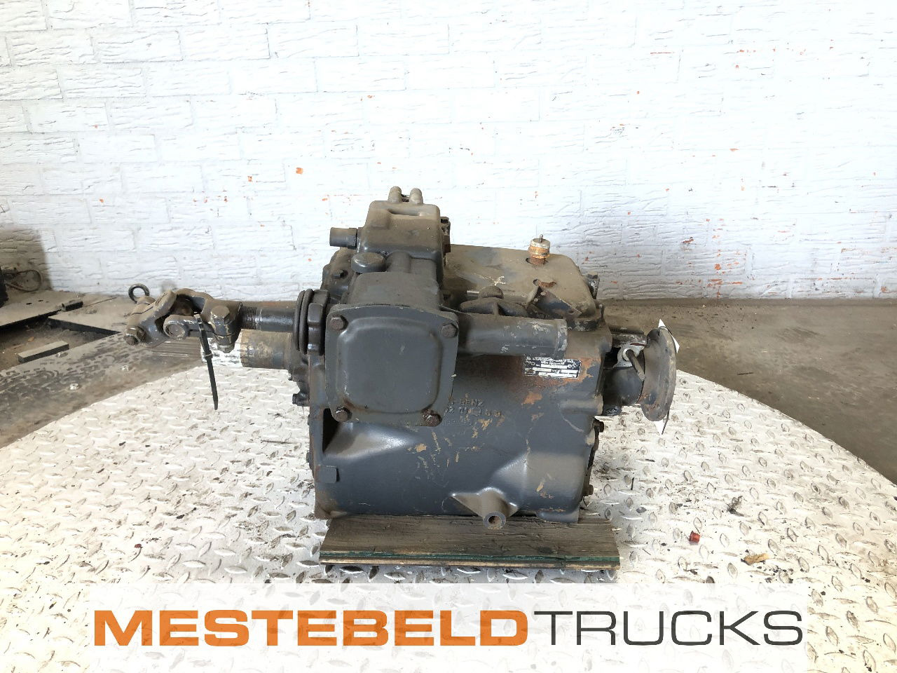 Mercedes-Benz Versnellingsbak G3/60-5/7.5 - Скоростна кутия и части за Камион: снимка 2 Mercedes-Benz Versnellingsbak G3/60-5/7.5 - Скоростна кутия и части за Камион: снимка 2