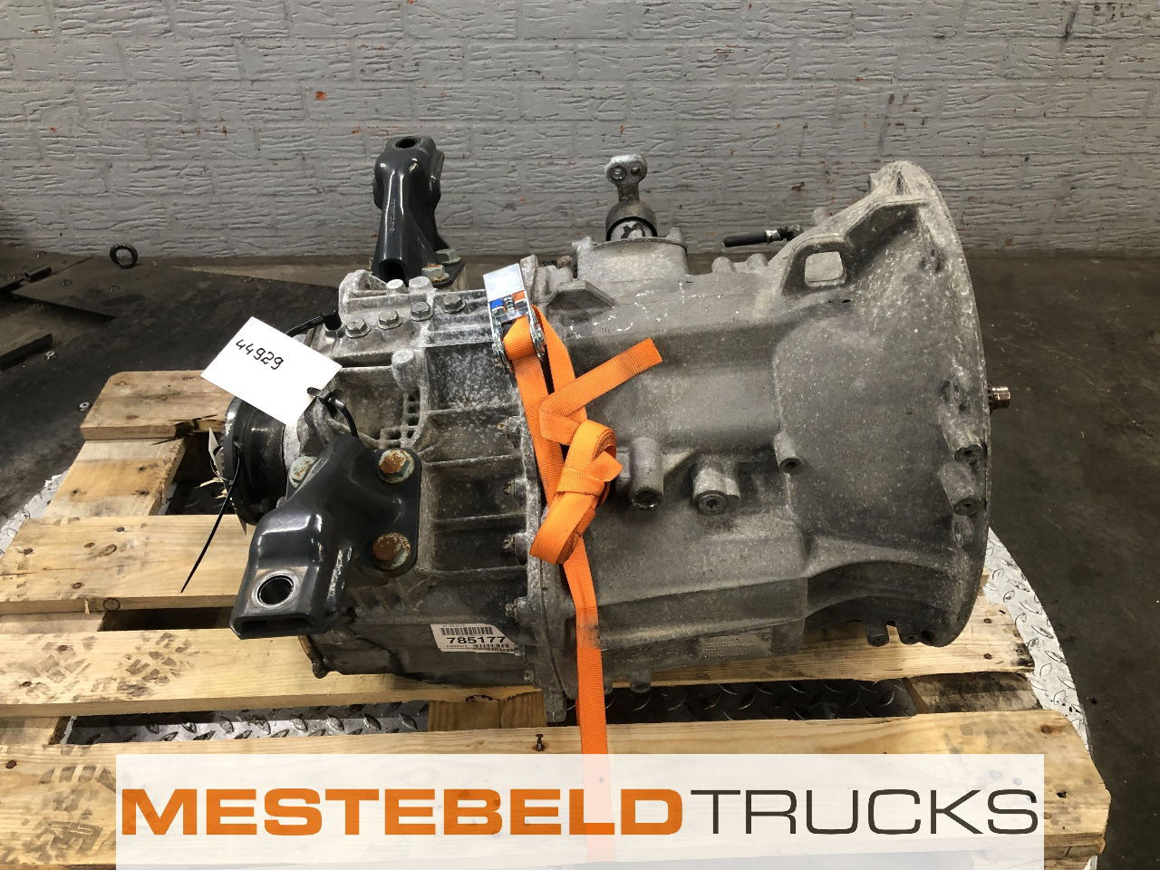 Mercedes-Benz Versnellingsbak G85-6 / 6,7-0,73 manuel - Скоростна кутия и части за Камион: снимка 3 Mercedes-Benz Versnellingsbak G85-6 / 6,7-0,73 manuel - Скоростна кутия и части за Камион: снимка 3
