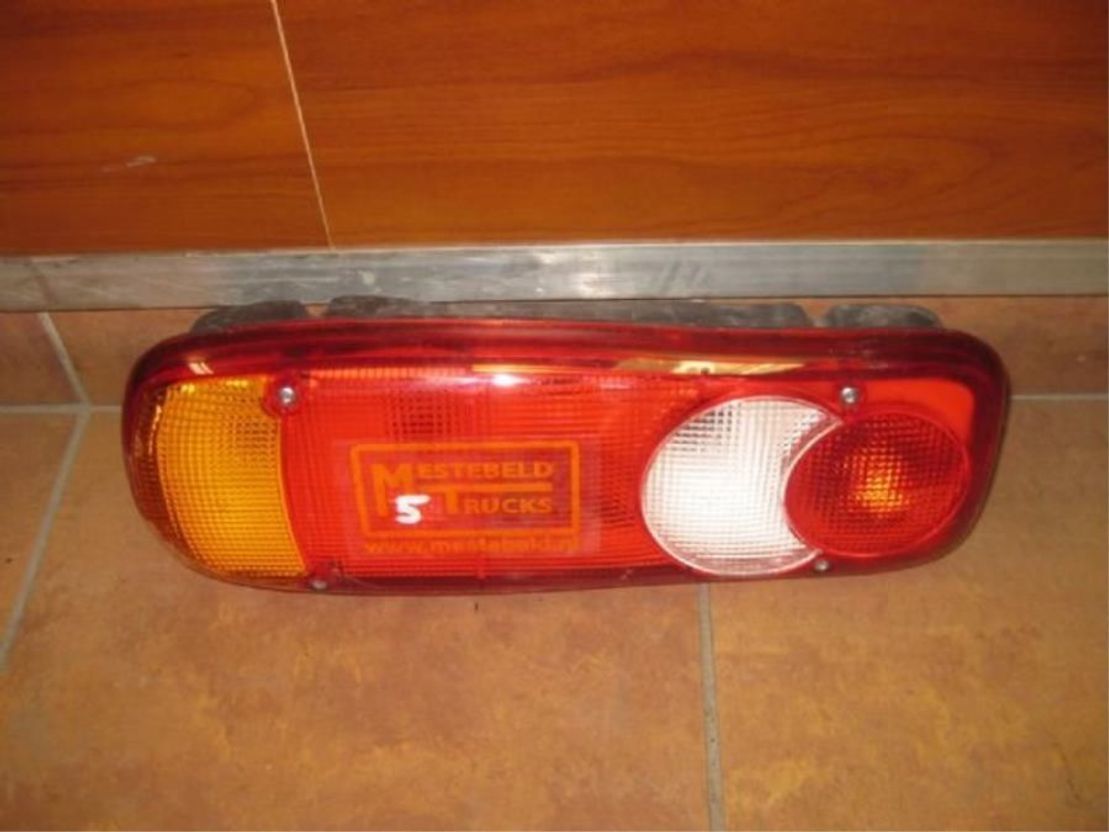 Renault Achterlamp - Заден фар за Камион: снимка 1 Renault Achterlamp - Заден фар за Камион: снимка 1