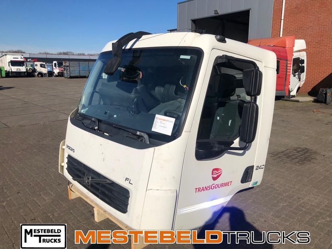 Volvo Cabine - Кабина за Камион: снимка 2 Volvo Cabine - Кабина за Камион: снимка 2