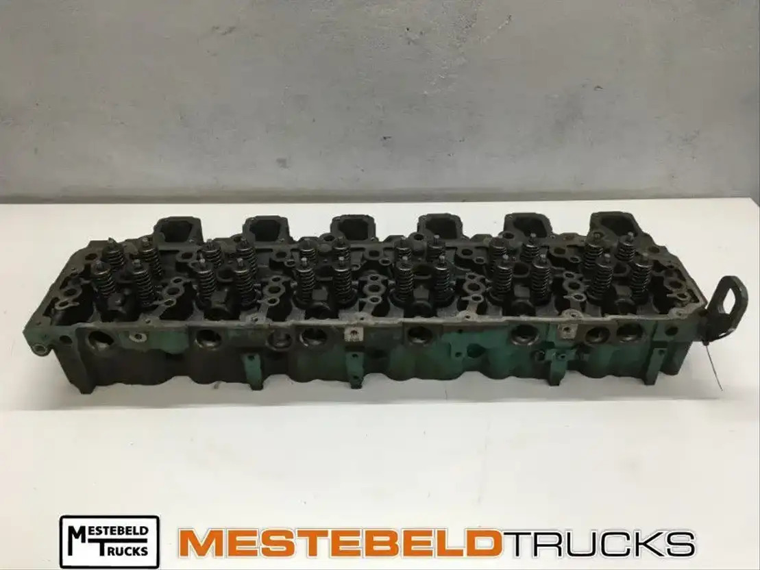 Volvo Cilinderkop D7F 240-EU V - Двигател за Камион: снимка 1 Volvo Cilinderkop D7F 240-EU V - Двигател за Камион: снимка 1