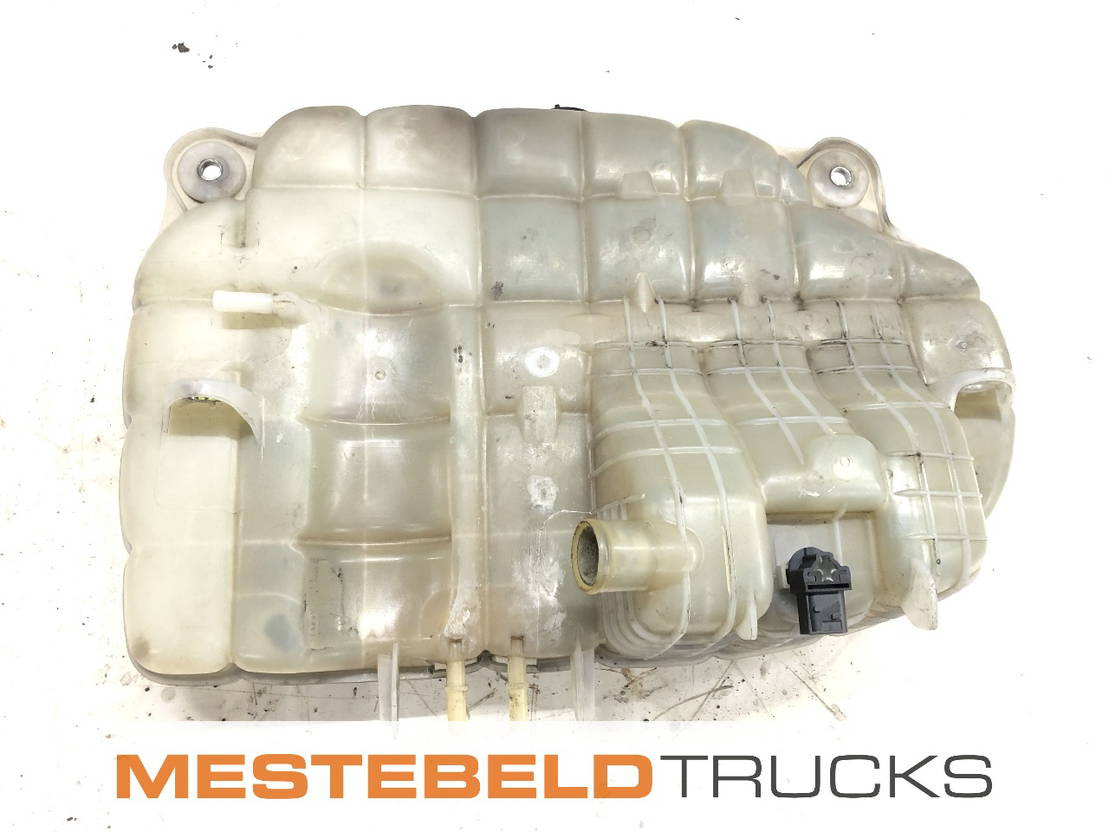 Volvo Expansietank - Разширителен съд за Камион: снимка 1 Volvo Expansietank - Разширителен съд за Камион: снимка 1