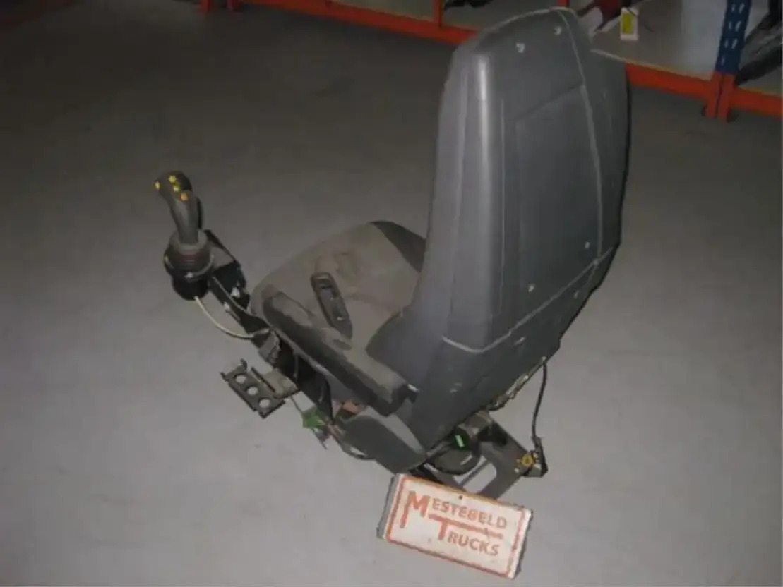 Volvo Stoel - Кабина и интериор за Камион: снимка 1 Volvo Stoel - Кабина и интериор за Камион: снимка 1