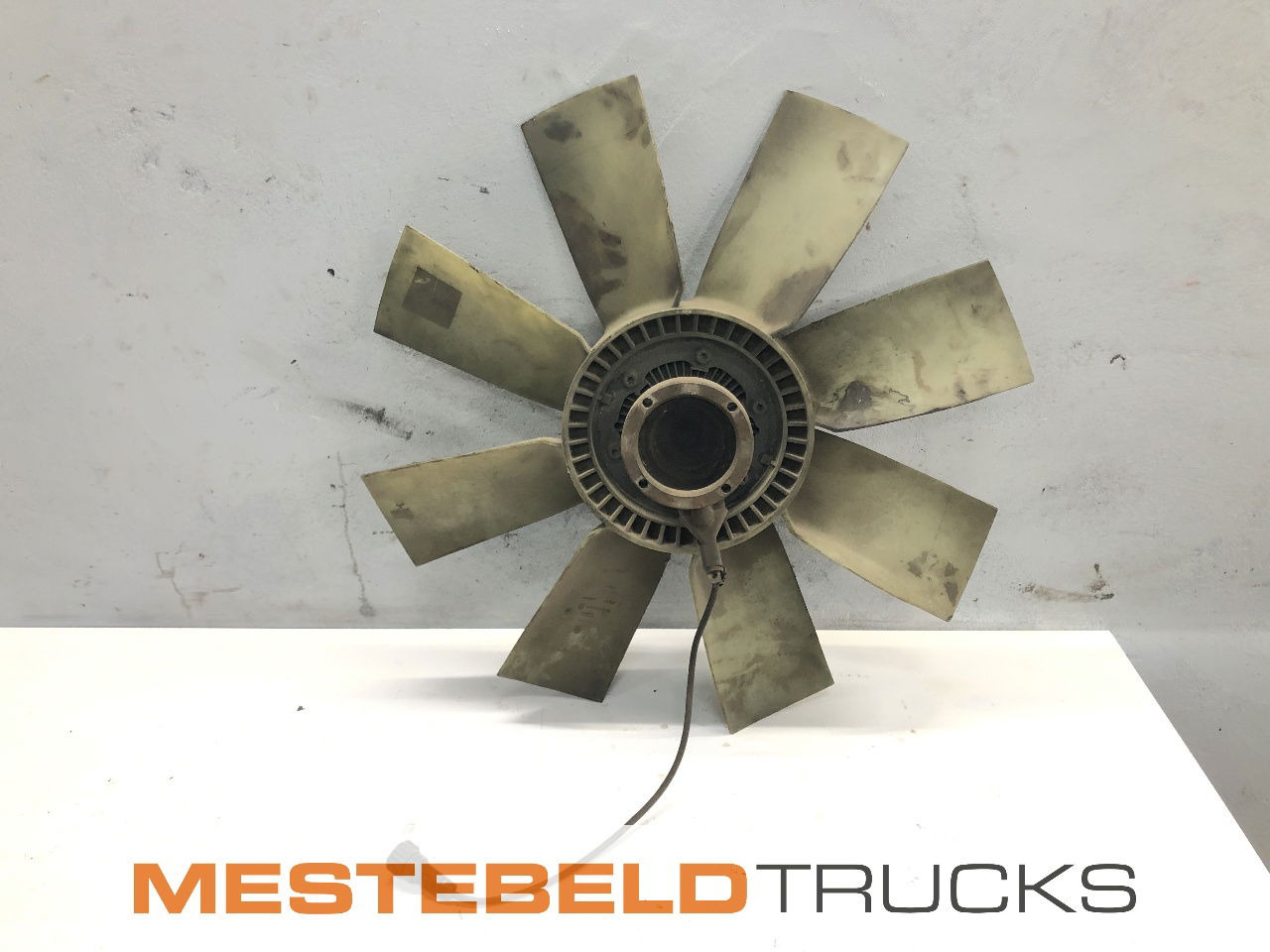 Volvo Vin + visco koppeling FM 9.340 - Охладителна система за Камион: снимка 1 Volvo Vin + visco koppeling FM 9.340 - Охладителна система за Камион: снимка 1