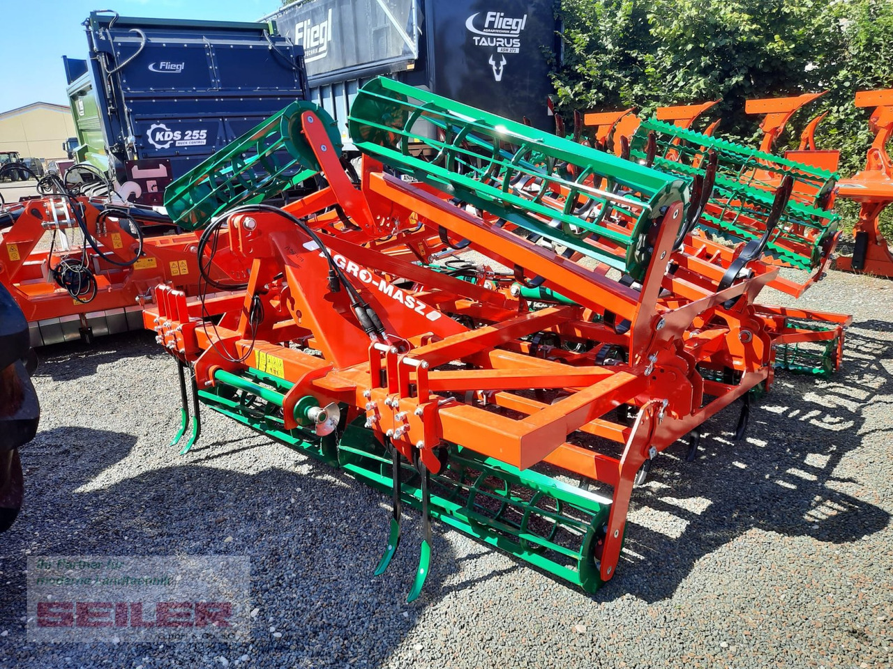 Agro-Masz AU 50 5m - Машина за обработка на почвата: снимка 2 Agro-Masz AU 50 5m - Машина за обработка на почвата: снимка 2