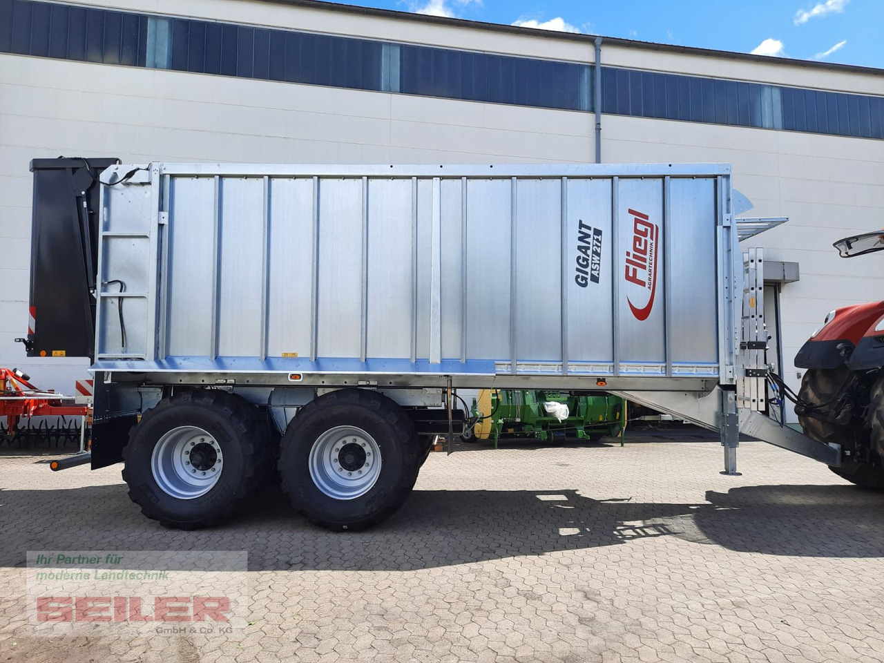 Fliegl ASW 271 C FOX Lenkachse 26,5" 35m³ - Саморазтоварващо се ремарке: снимка 3 Fliegl ASW 271 C FOX Lenkachse 26,5" 35m³ - Саморазтоварващо се ремарке: снимка 3