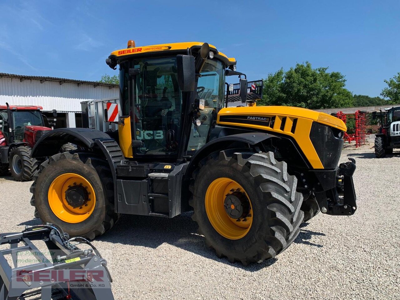 JCB Fastrac 4220 - Трактор: снимка 3 JCB Fastrac 4220 - Трактор: снимка 3