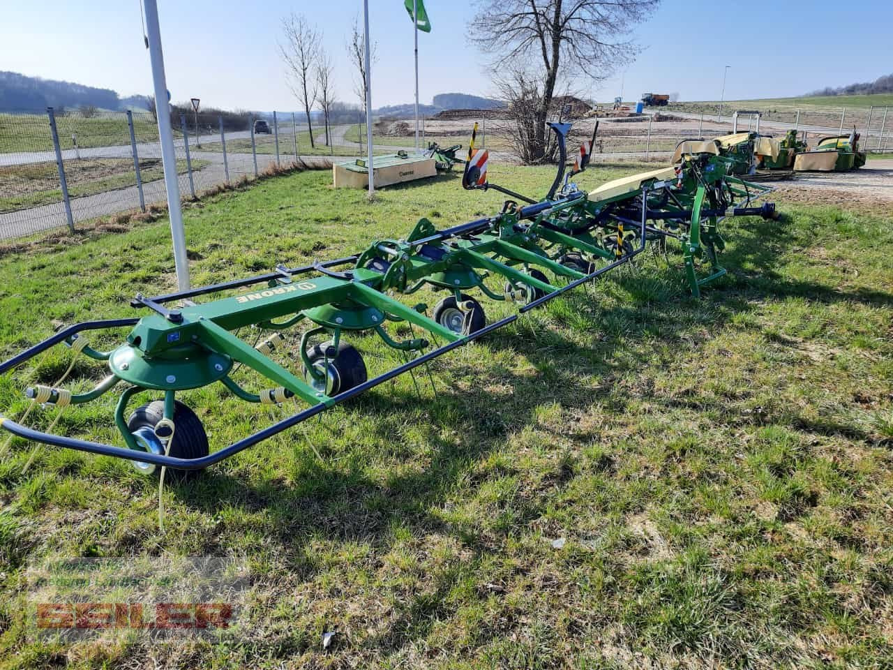 Krone Vendro 1120 - Гребло/ Сенообръщачка: снимка 4 Krone Vendro 1120 - Гребло/ Сенообръщачка: снимка 4