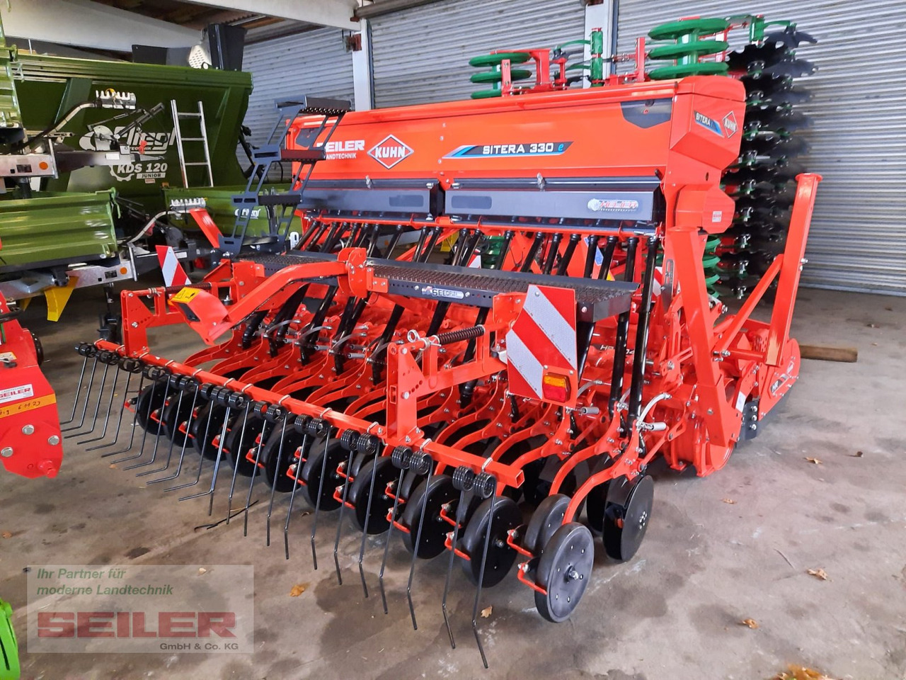 Kuhn HR 304 + Sitera 330-20E - Комбинирана сеялка: снимка 3 Kuhn HR 304 + Sitera 330-20E - Комбинирана сеялка: снимка 3